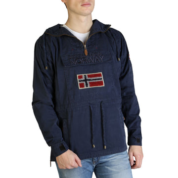 Geographical Norway - Jakna
